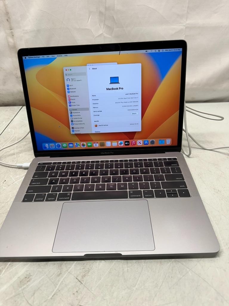 2017 Apple MacBook Pro 13″ i7 2.50GHz/16GB/256GB – (Space Gray) A1708 #ITRA3AA
