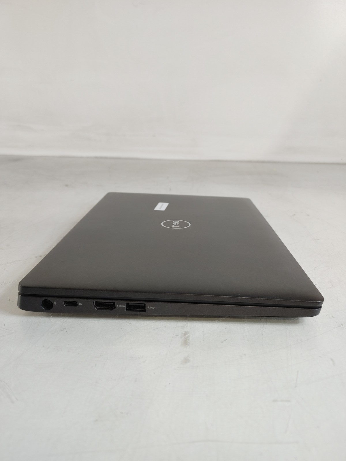 Dell Latitude 5300 Core i7-8665U 1.90 GHz 16 GB DDR4 No HDD