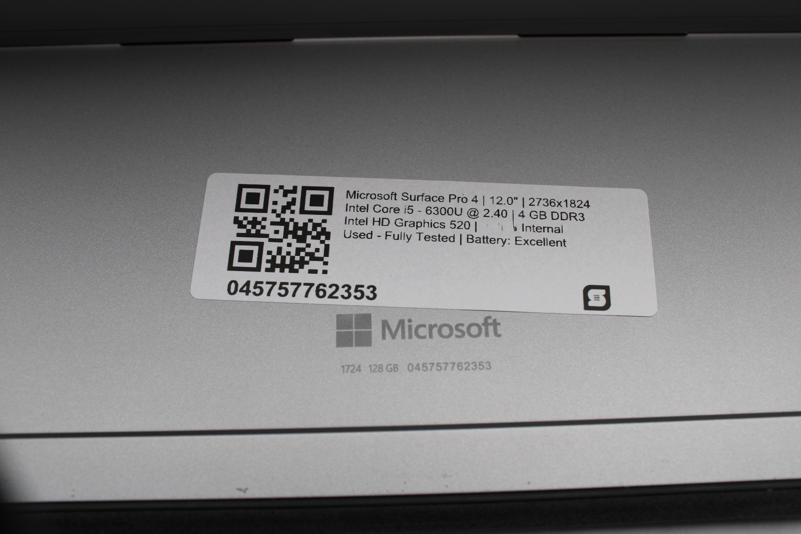 Microsoft Surface Pro 4 1724 @ 2.4 GHz i5-6300U 4GB RAM 128GB SSD No OS