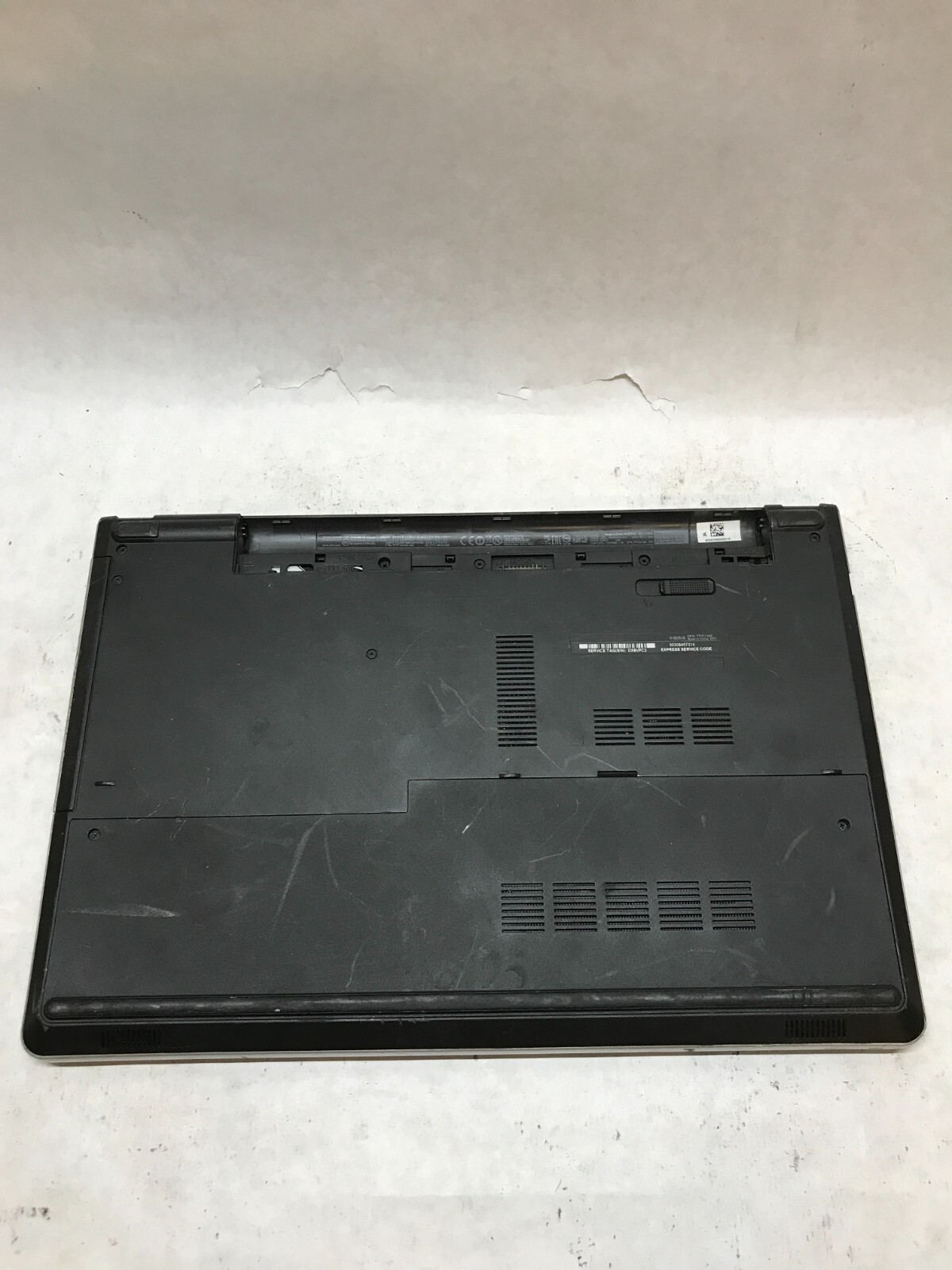Dell Inspiron 5559 15″ Laptop Intel Core i3-6100U 2.3GHz 6GB RAM NO HDD NO OS DW