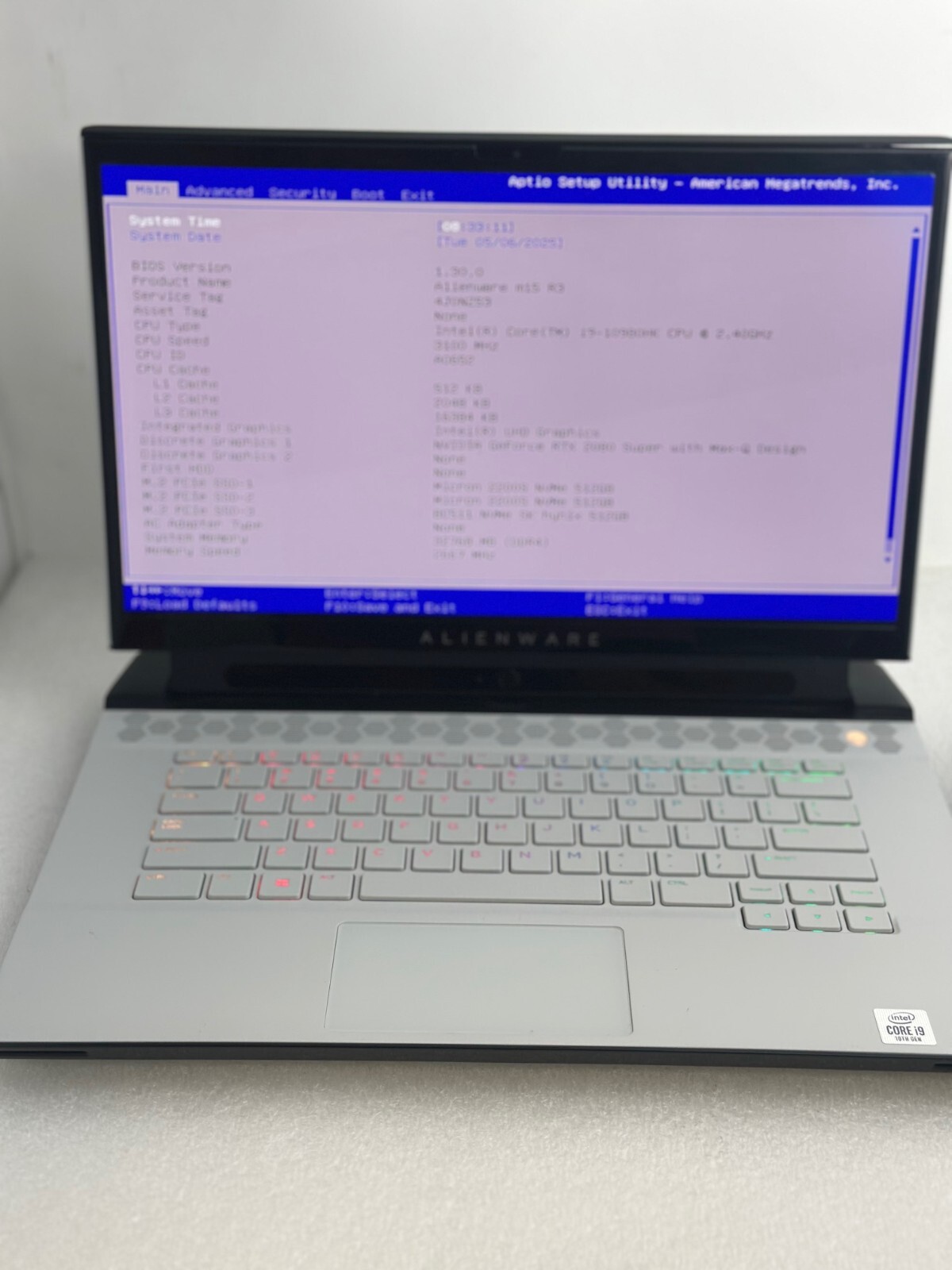 Alienware M15 R3 Intel Core 10th Gen. i9-10980HK GeForce RTX2080 8GB DDR6 – READ