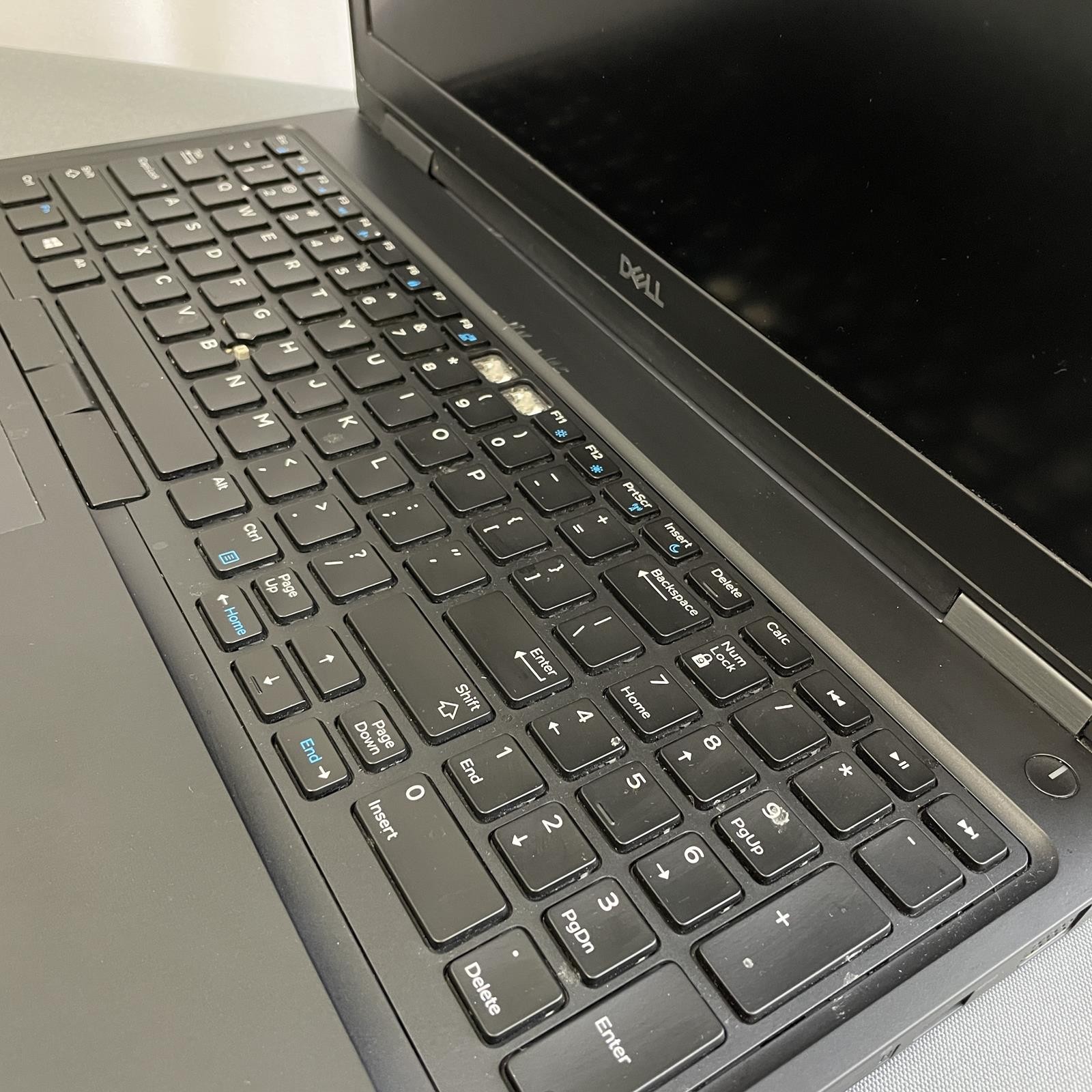 Dell Latitude 5590 15.6″, Core i5-8350U, 16 GB RAM, No SSD | AS IS (READ)