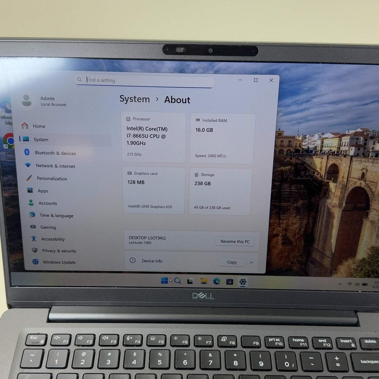 Dell Latitude 7400 14″ i7-8665U 1.9GHz 16GB RAM 256GB SSD
