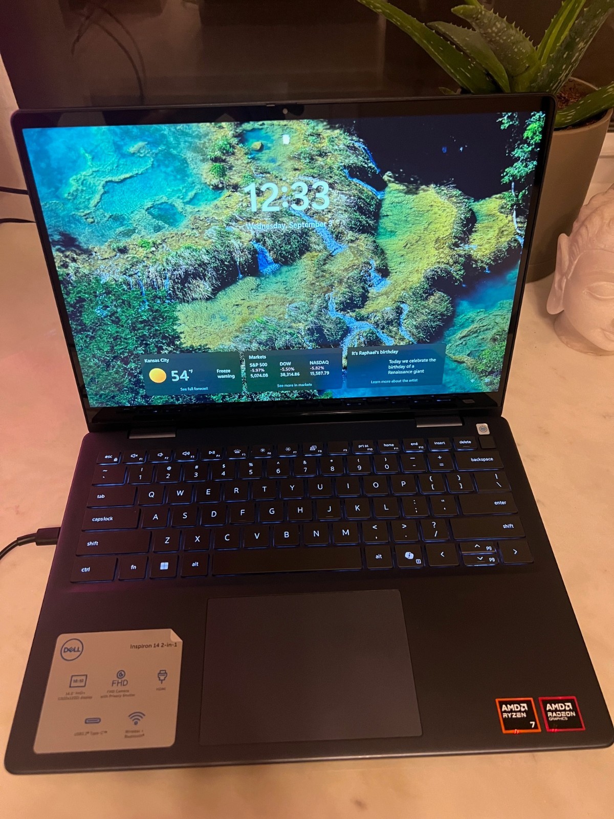 Dell Inspiron 14 2-in-1 14″ IPS LED Touch Screen Laptop – AMD Ryzen 7 with 16GB