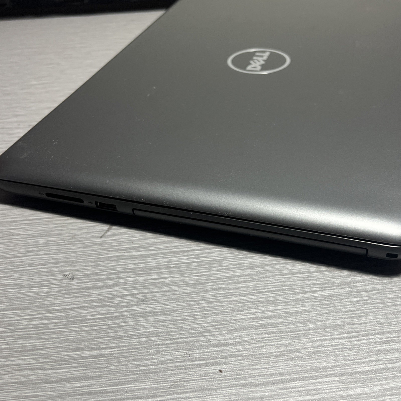 Dell Inspiron P66F Intel Core i5 7th Gen P66F001 15.6″ Laptop *FOR PARTS*