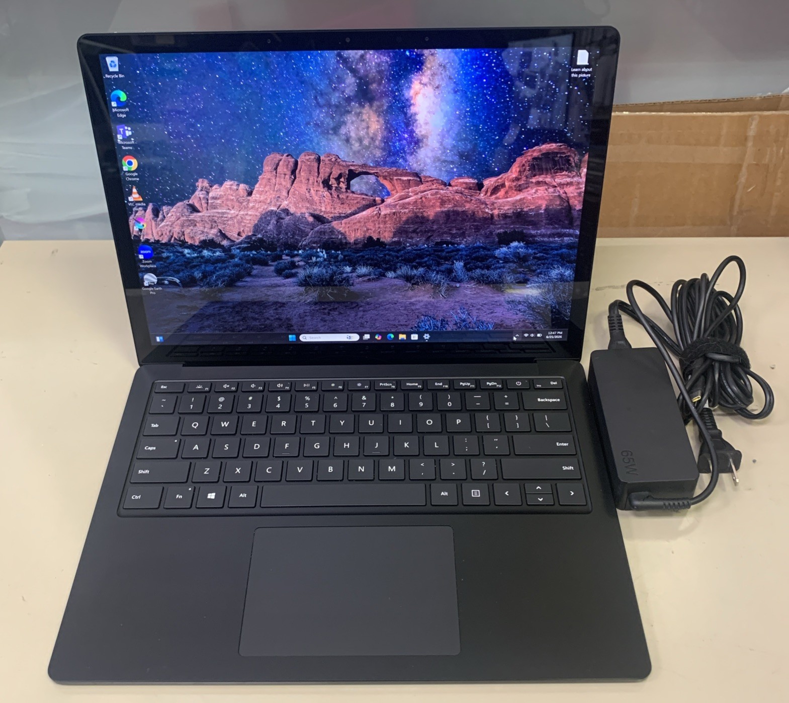 🔥Microsoft Surface Laptop 3 (1868) 256GB, Intel i5 10th, 8GB – Matte Black
