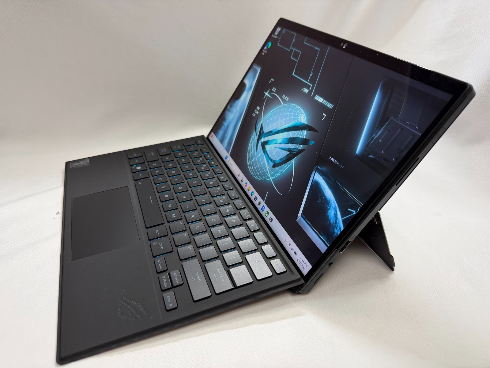 ASUS ROG Flow Z13 GZ301VU 13.4″QHD+ TouchSC i9-13900H 16GB 1TB SSD RTX4050 Win11