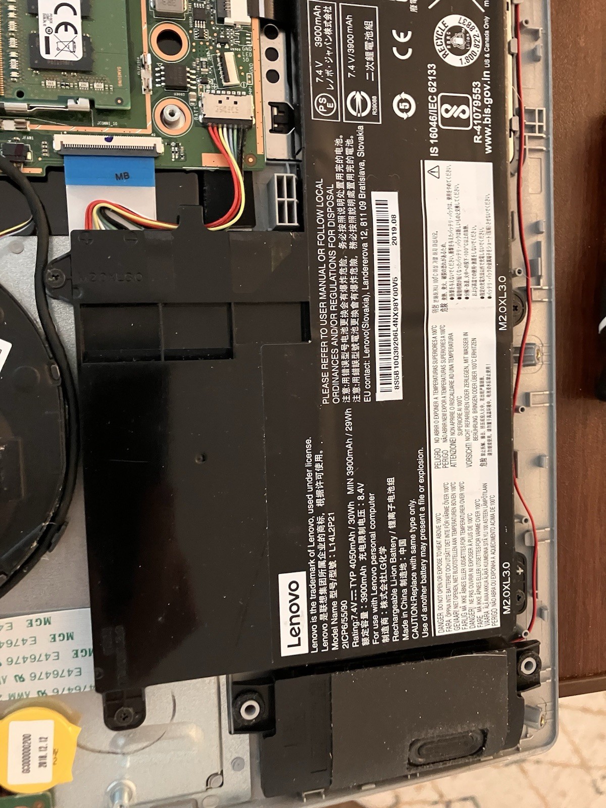 Lenovo Ideapad 330S-15ARR Ryzen 5 2500U / 8GB RAM / NO SSD