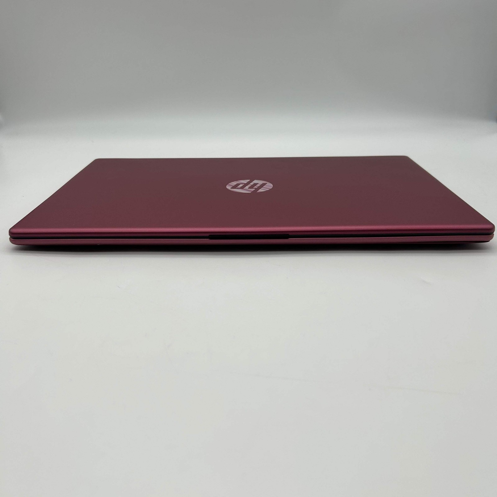 HP 15-FD0229DS 15.6″ Laptop Intel N200, 8GB RAM, 256GB SSD, w/ Charger