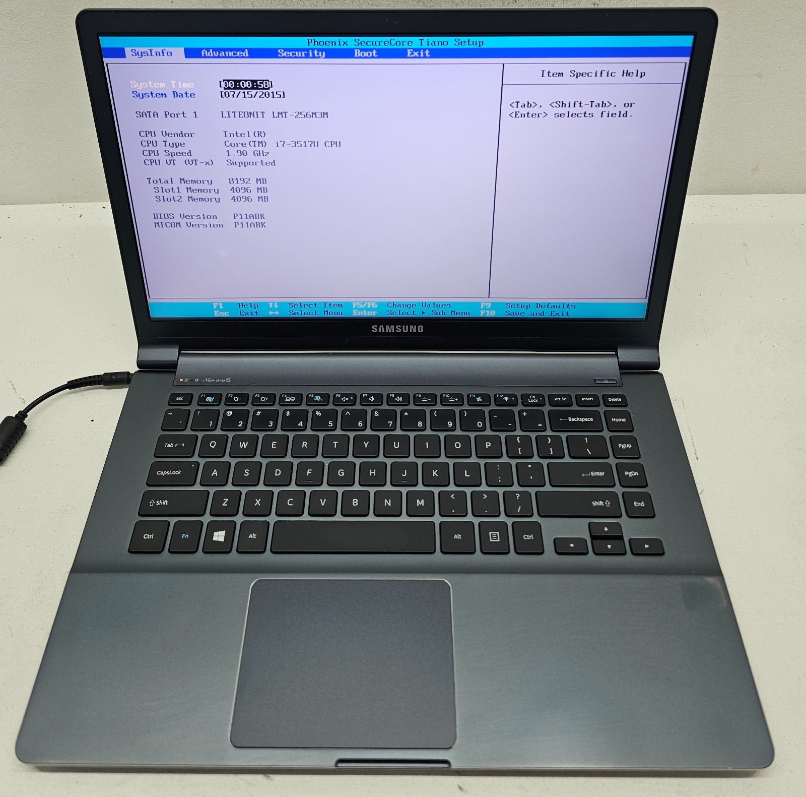 Samsung NP900X4C 15″ Laptop Intel Core i7-3517U 8GB Ram 256GB SSD NO OS (FL)