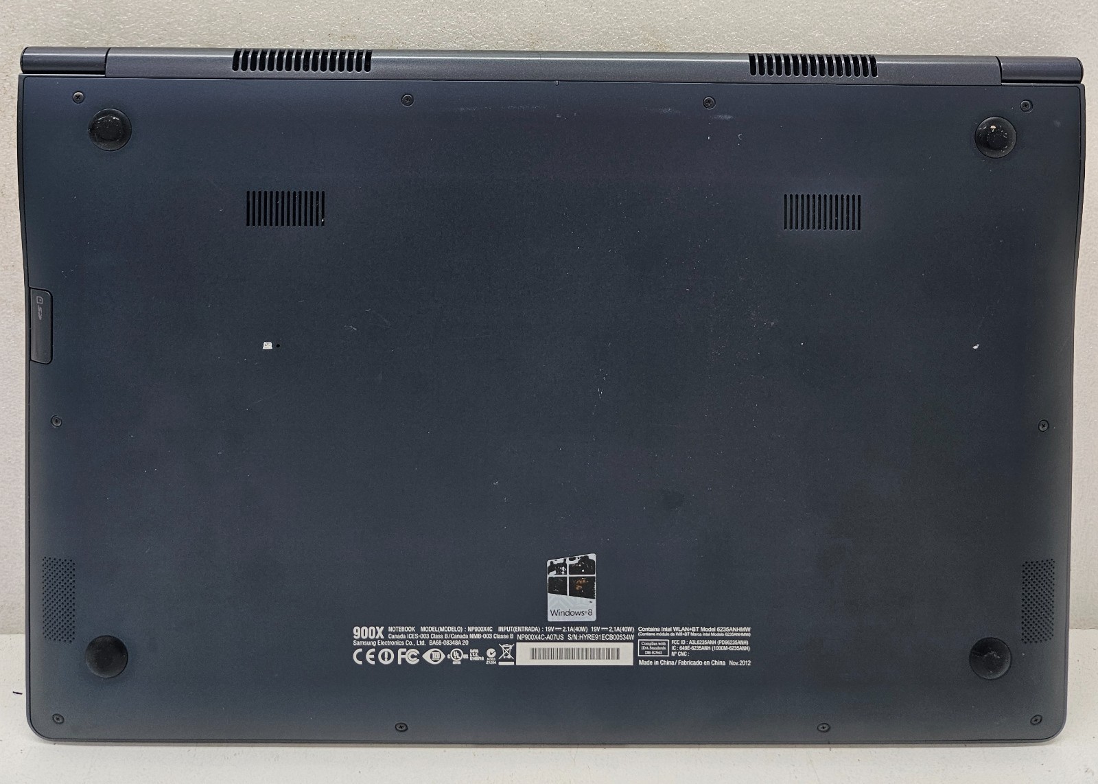 Samsung NP900X4C 15″ Laptop Intel Core i7-3517U 8GB Ram 256GB SSD NO OS (FL)