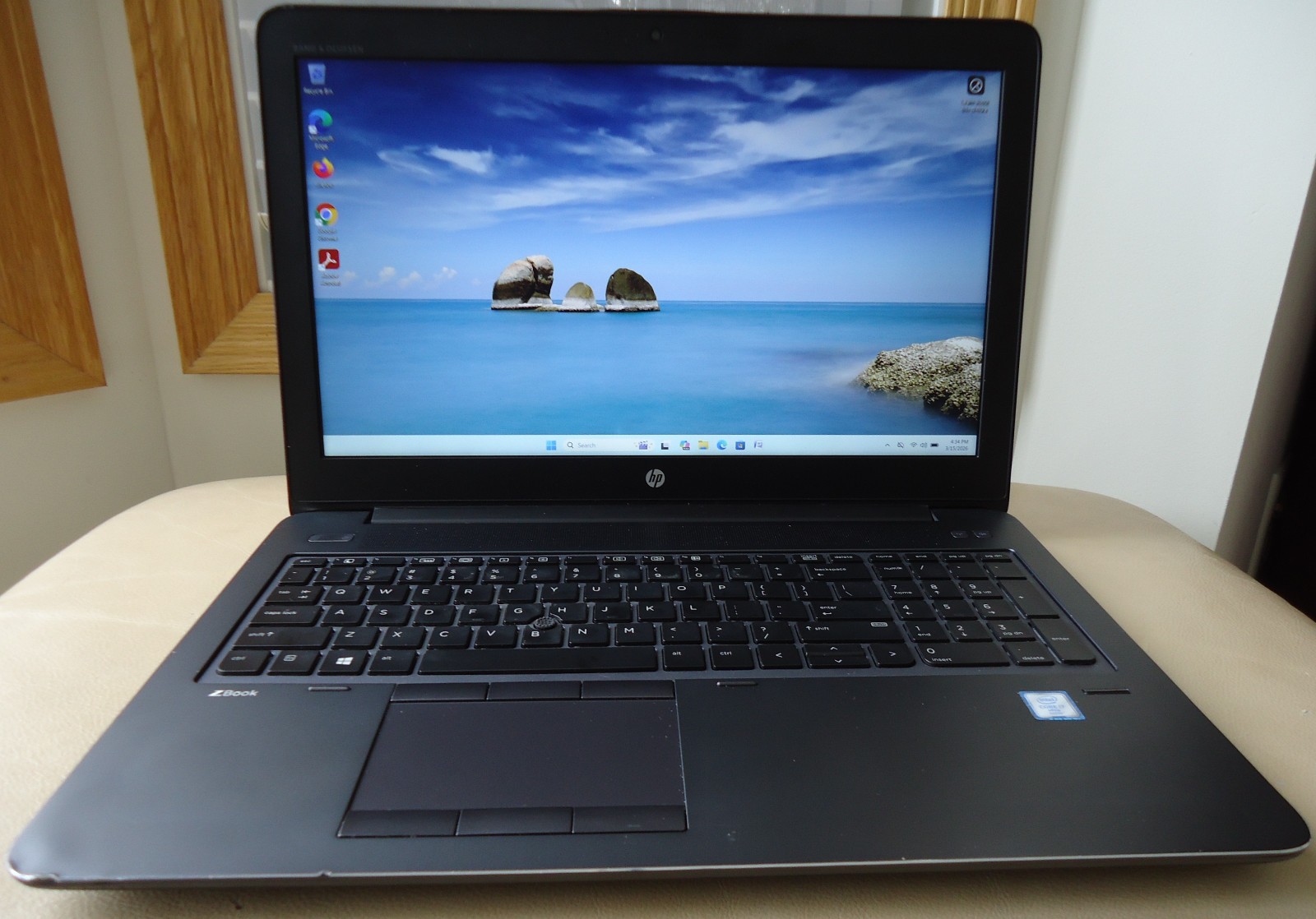 HP ZBook 15 G3 i7-6700HQ 2.70GHz 8GB 128GB NVMe 15.6″ FHD Quadro M2000M