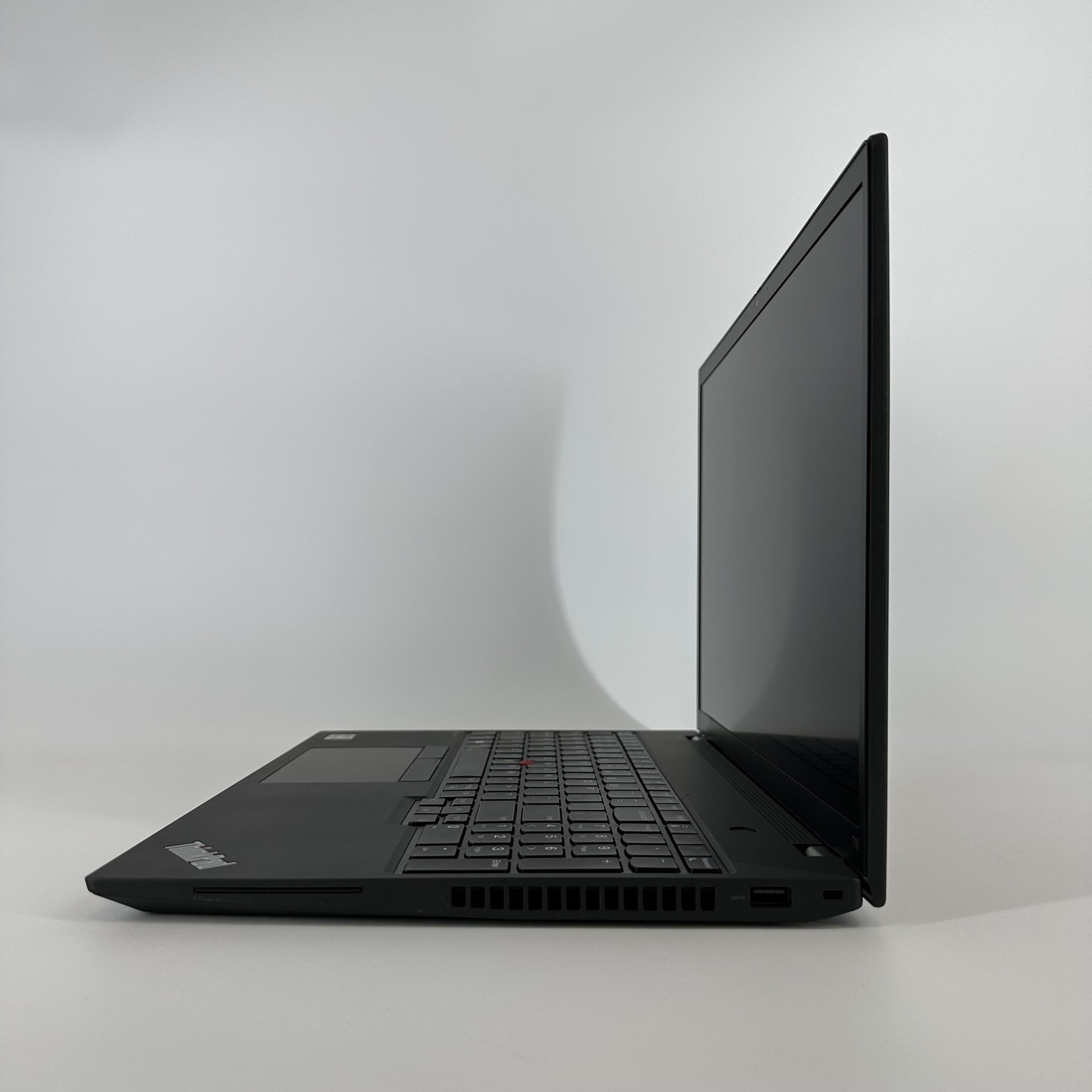 Lenovo ThinkPad T16 Gen 2 FHD+ 1.8 GHz i7-1365U 16GB 512GB SSD Good