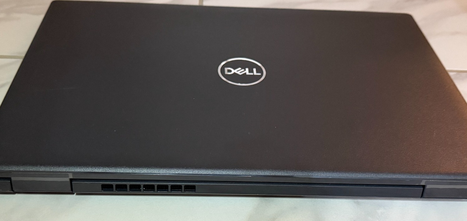 Dell Latitude 3520 Intel Core i7-1165G7, 512GB SSD, 16Gb, Win11, Office 2024