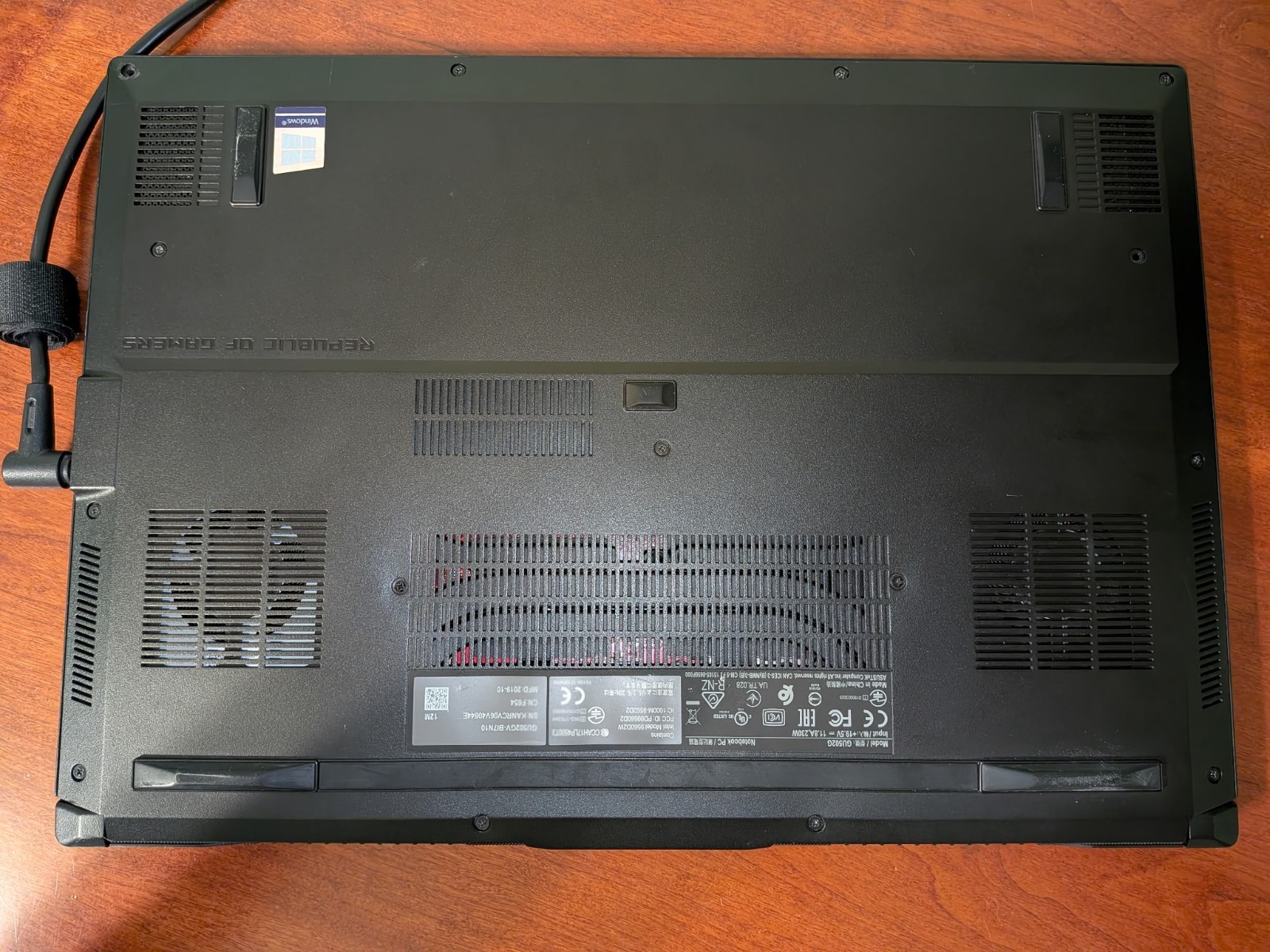 Black ROG Zephyrus M15 GU502 Intel Core i7 9th Gen, 16GB RAM, 1TB SSD, RTX 2060