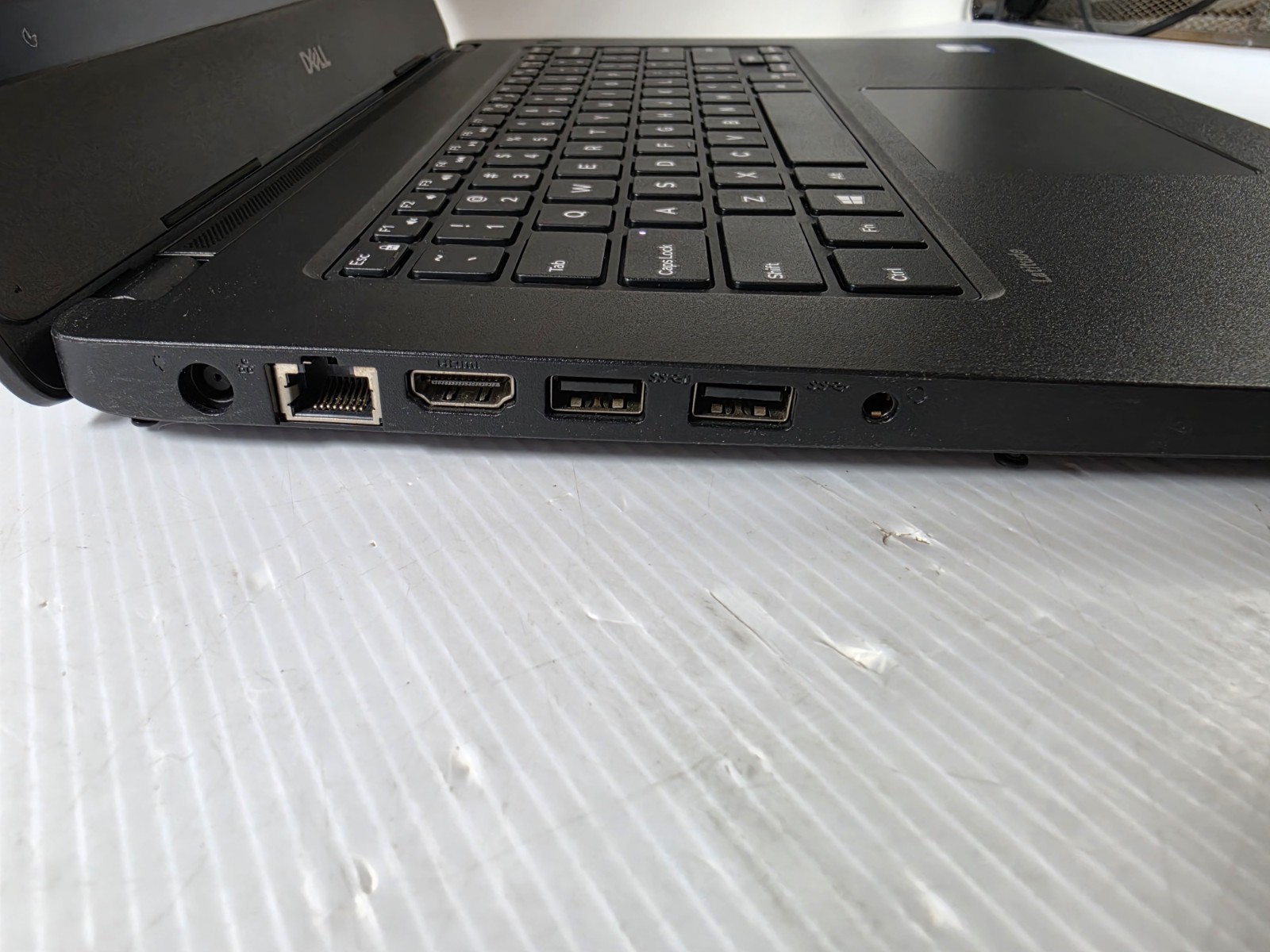 Dell Latitude 3480 14″ Laptop Intel Core i3-6006U 2.0GHz 12GB RAM 500GB HDD