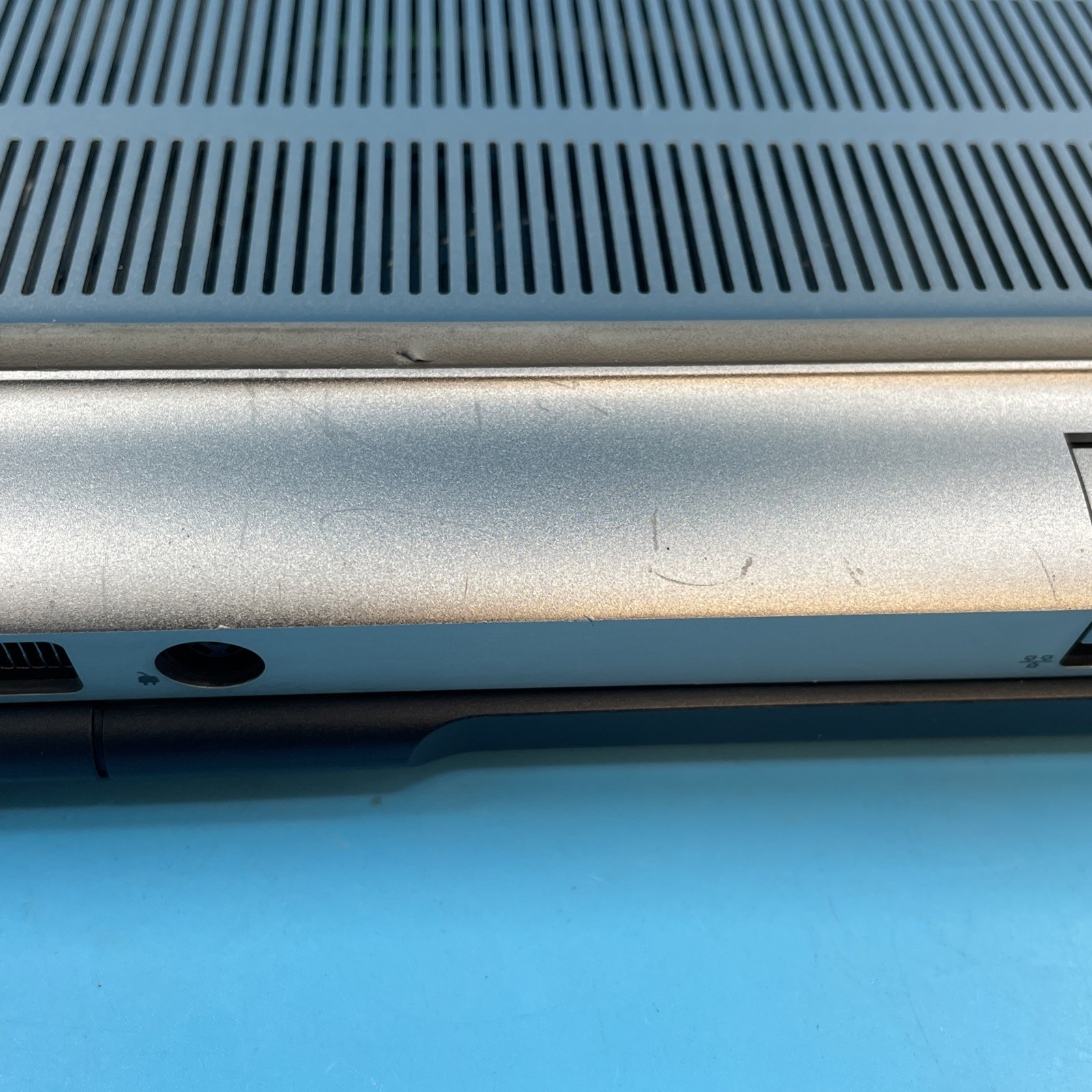 Dell Precision 7760 | i9-11950H | 64GB RAM | NO DRIVE | A4000 | NO OS | 49% BATT
