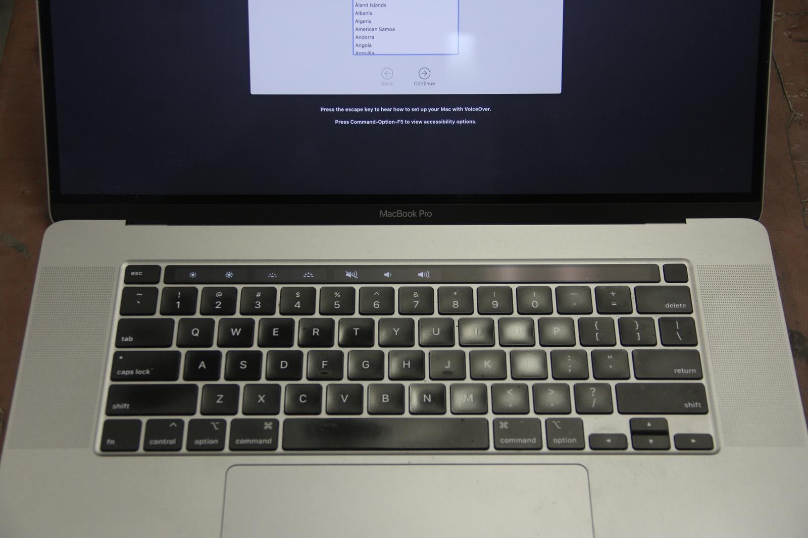 APPLE A2141 i7 2.60GHz 16GB RAM 500GB SSD 16-Inch MacBookPro