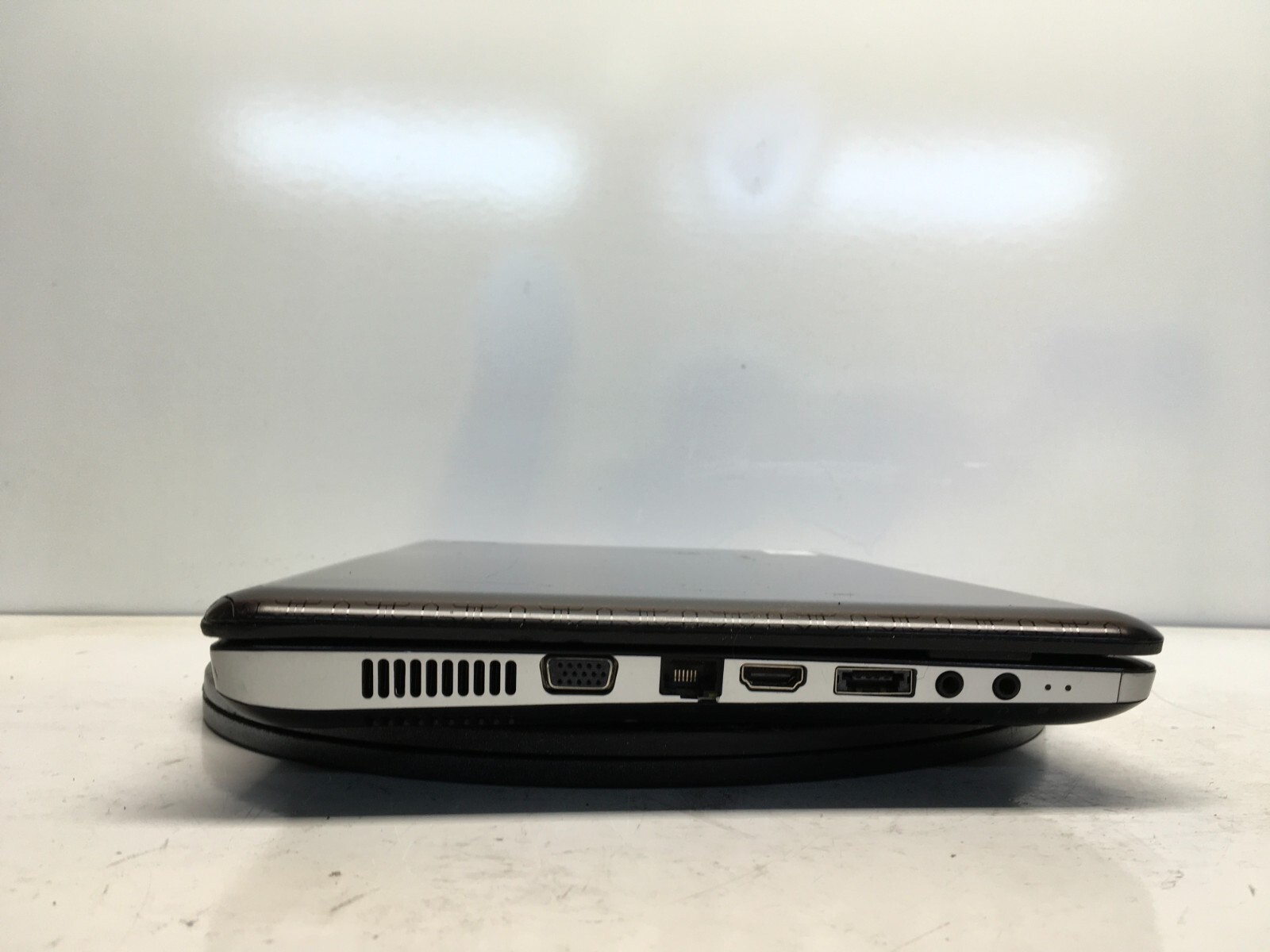 HP Pavilion DV5T-2000 Intel Pentium P6000 1.87GHz 4 GB NO HDD No Batt