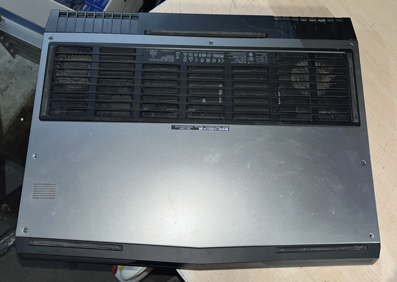 ALIENWARE 17 R4 INTEL CORE I7-7820HK 2.90GHZ 8GB RAM NO HD