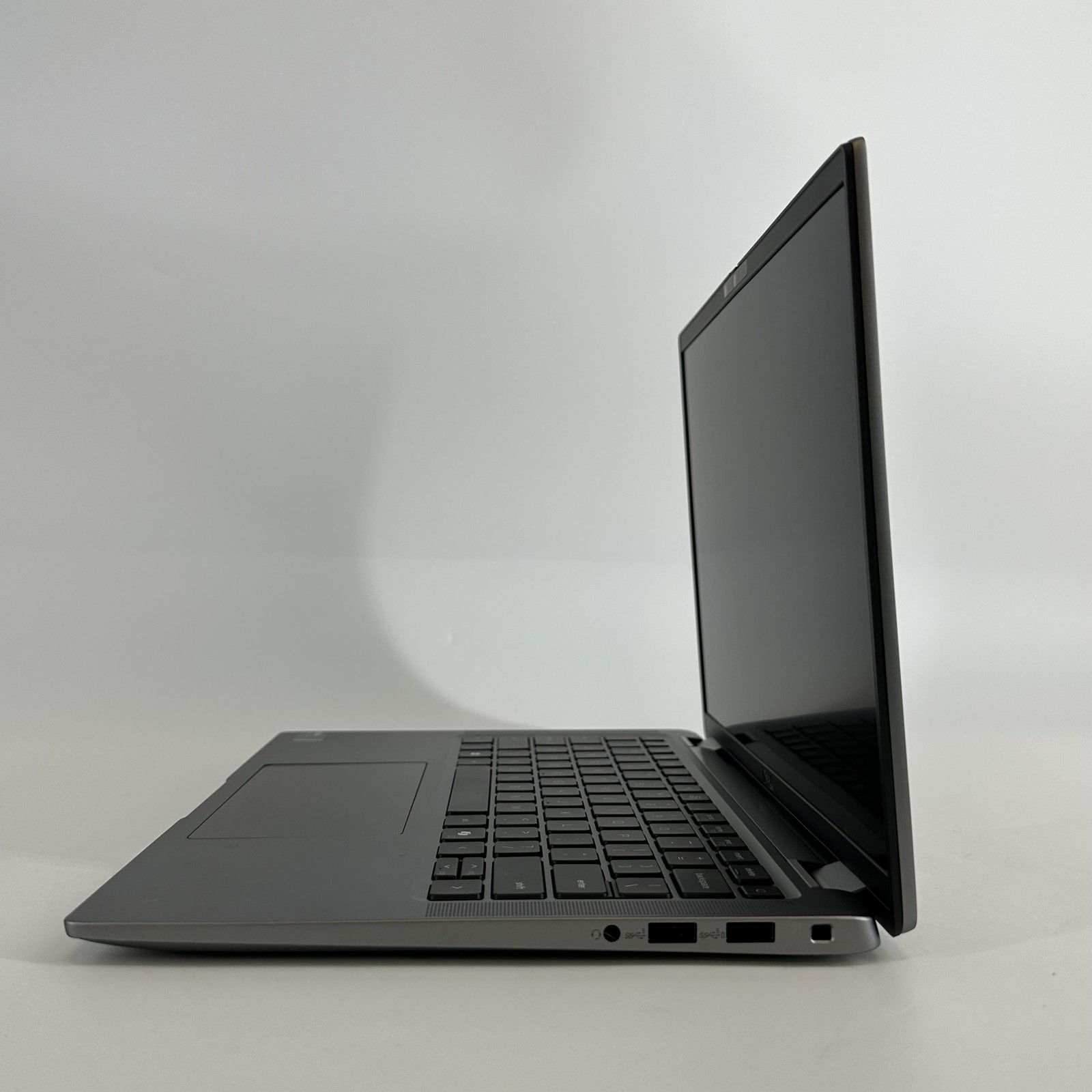 Dell Latitude 7450 14 Gray QHD+ TOUCH 3.8 GHz Ultra 7 165H 32GB 256GB SSD Good