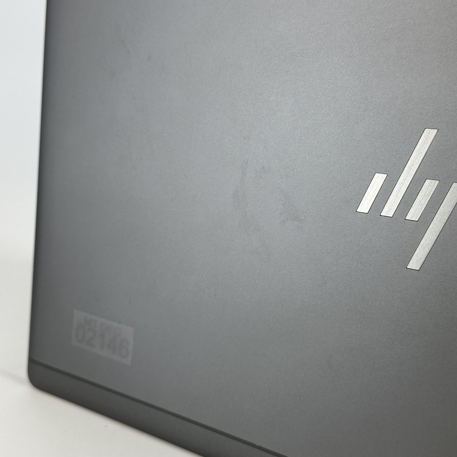 HP ZBook 15u G6 Gray FHD i7-8665U 1.90GHz 16GB 256GB SSD Very Good DEAD PIXEL