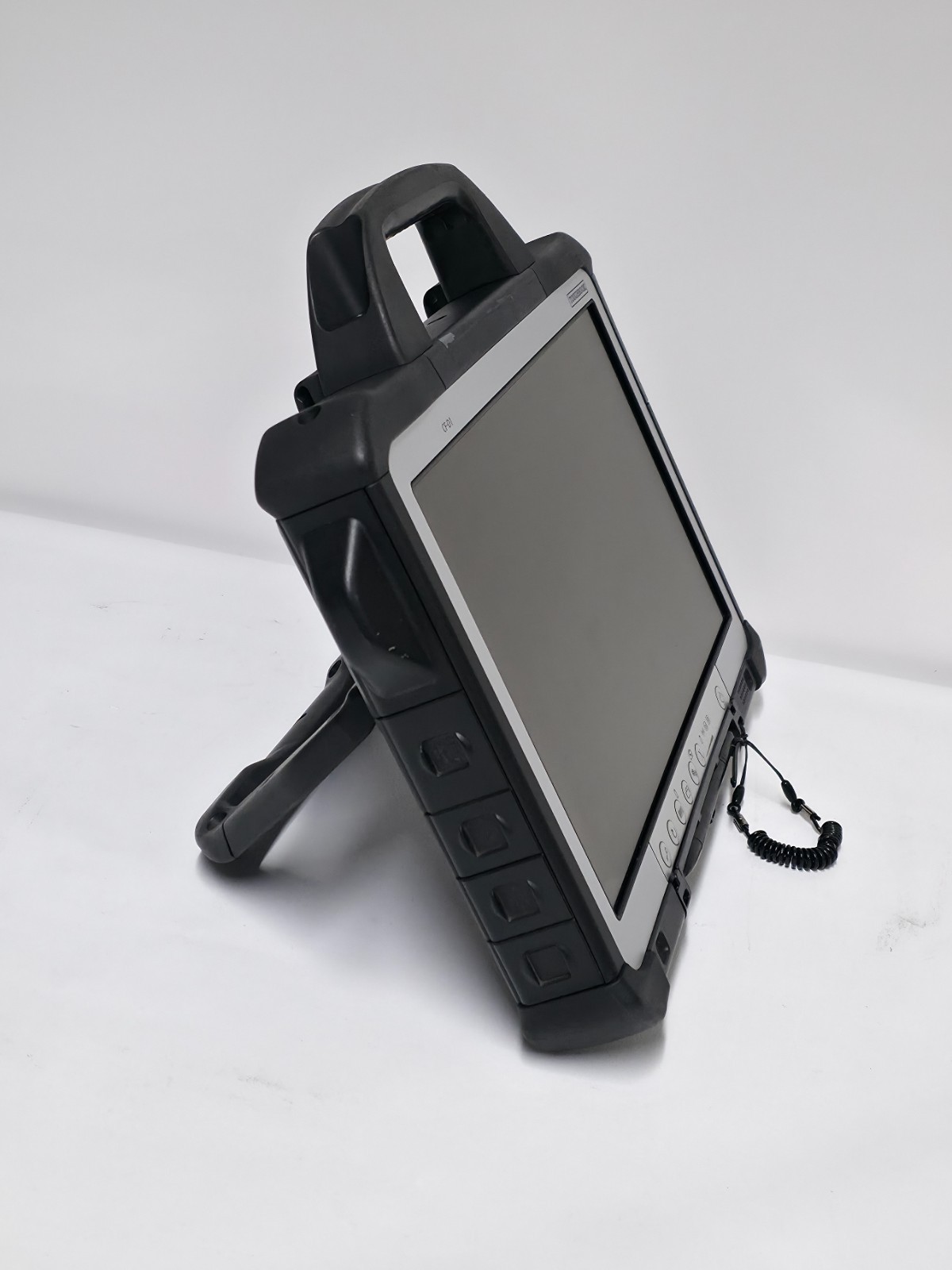 PANASONIC TOUGHBOOK CF-D1 MK3 13.3″ TOUCH i5-6300U 2.40GHZ 8GB 500GB WIN10