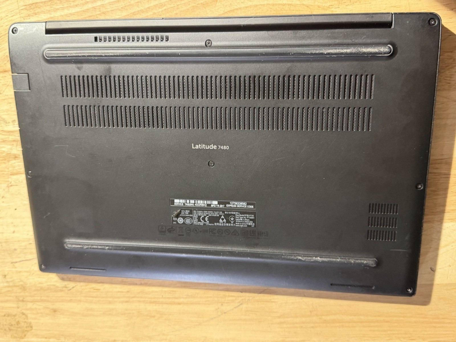 Dell Latitude 7480 14” i7-7600U 16GB RAM 256GB SSD Win 11 Pro + LibreOffice