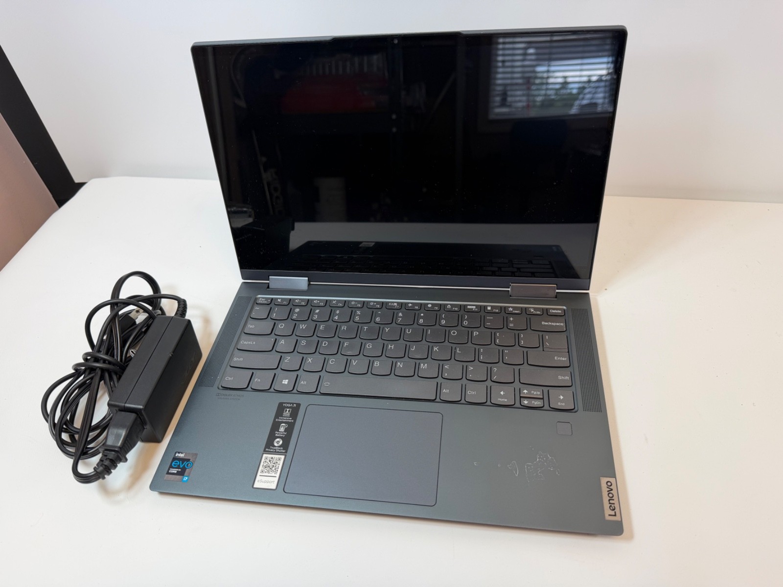 Lenovo Yoga 7 14ITL5 14″ Touch 12GB 512GB SSD Core™ i5-1135G7 Win11P