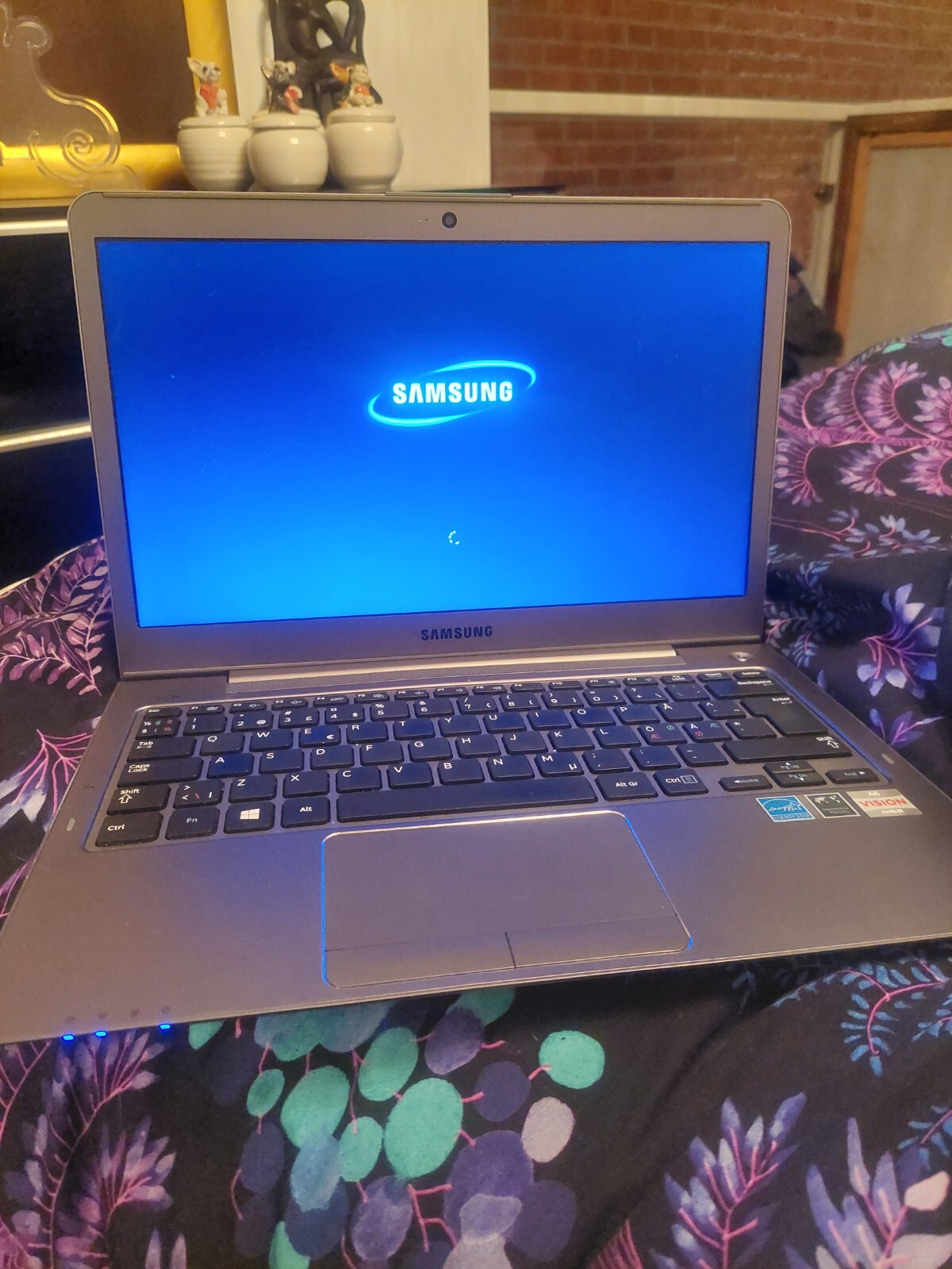 Samsung Slim Smart 13,3″ laWorking good Bluetooth Office 365 Windows 10.
