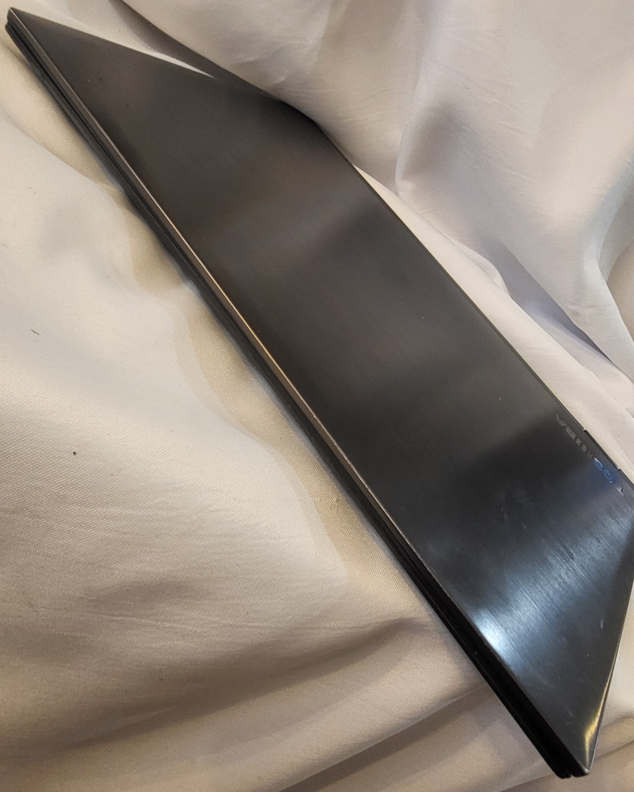 Toshiba Satellite Radius P55W-C5321-4K 15.6″ 4K i7-6500U 8GB RAM No SSD 070701