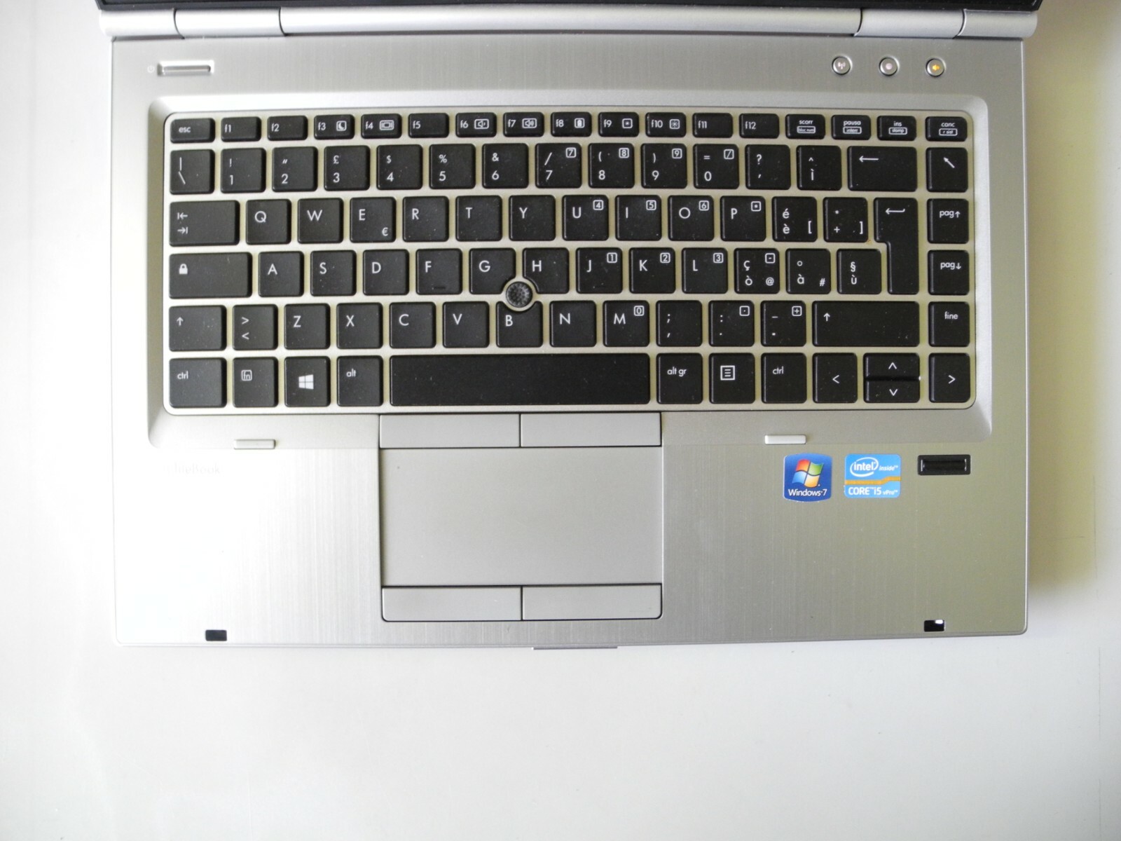 Hp Elite 8470p Notebook PC i5 3320 4gb DDR3 128gb SSD DP FW DVD Windows 10 Pro