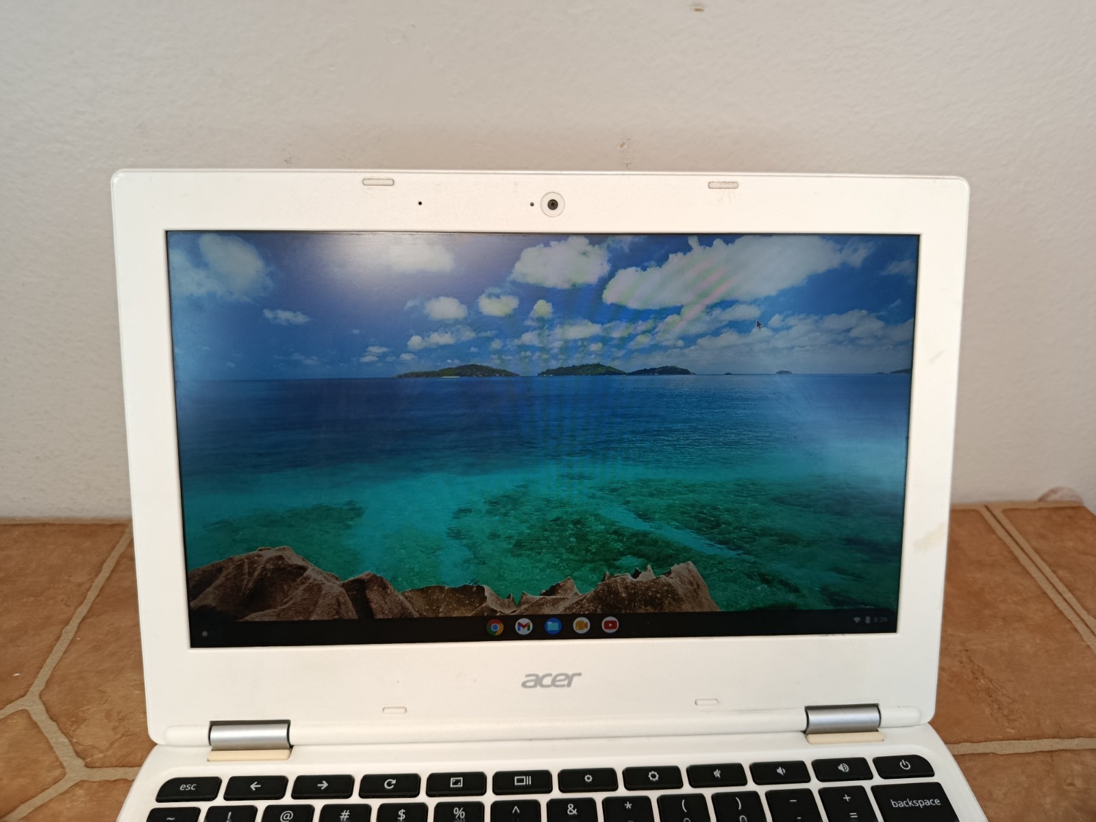ACER Chromebook CB3-131 N15Q10 w/ Power Adapter Charger White
