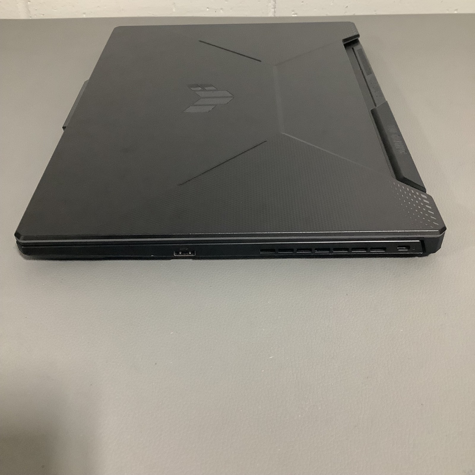 Asus TUF Gaming A15- (8GB 954GB SSD) AMD Ryzen 5 7535HS with Radeon Graphics