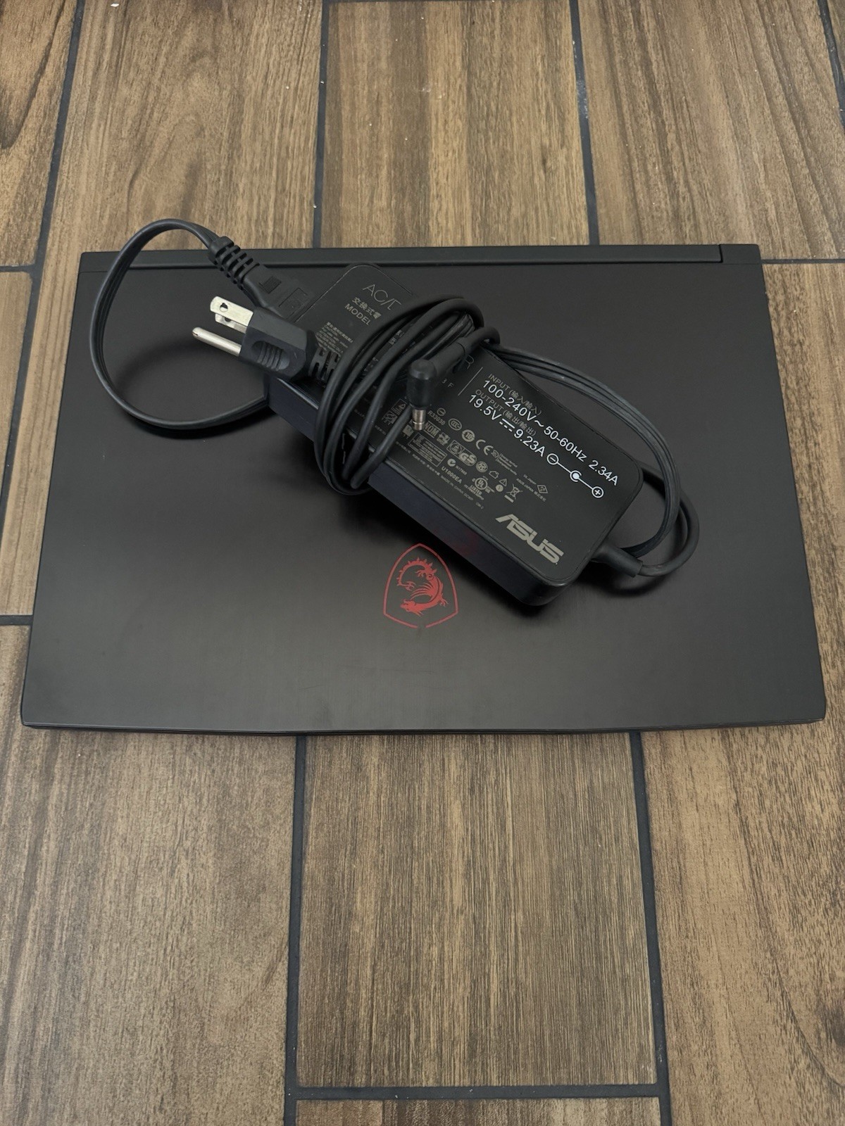 MSI Thin GF63 15.6 Black FHD i5-9300H 2.40GHz 8GB 512GB SSD GTX 1650 Max-Q Good