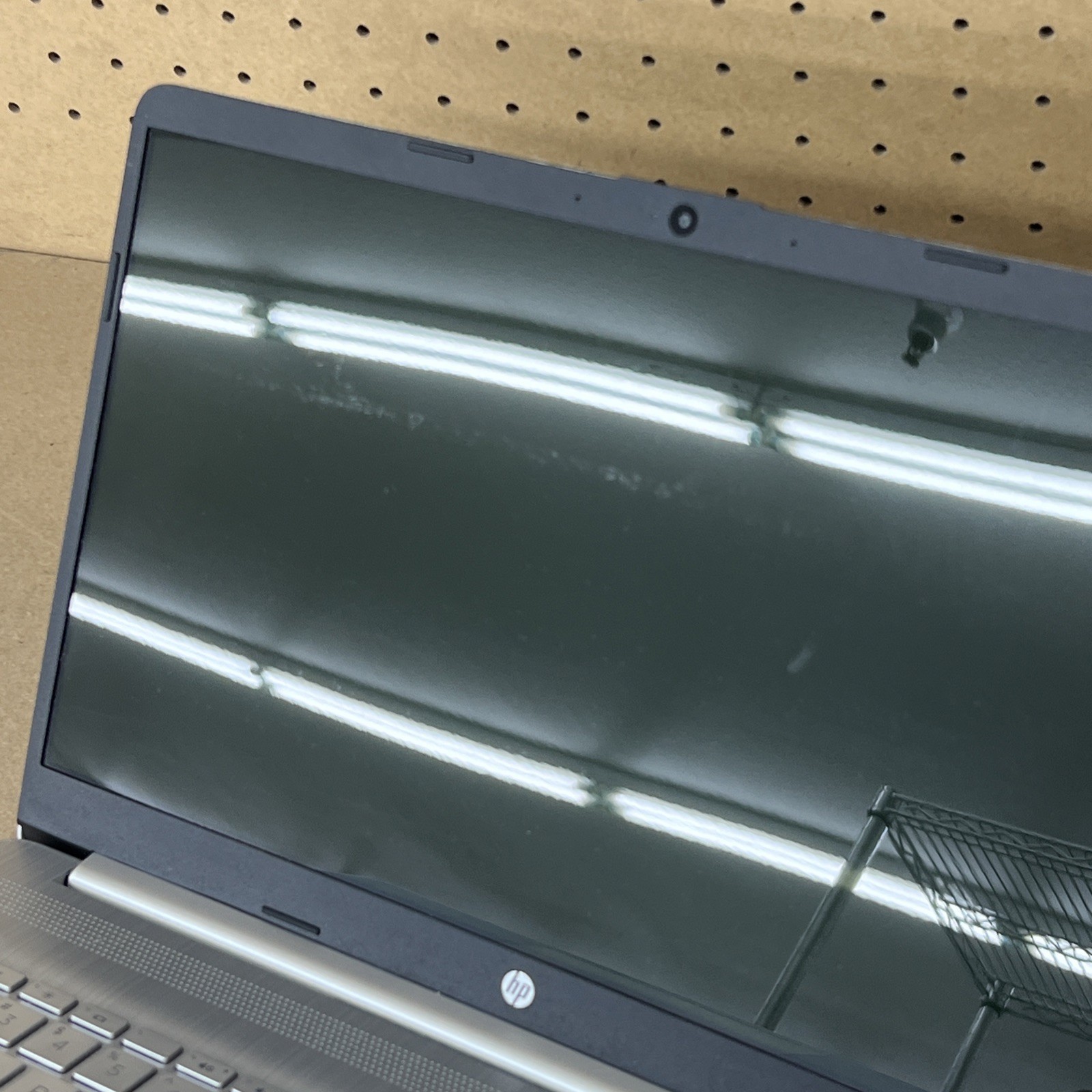 HP 15 Series 15-dy2125od i5-1135G7 2.4GHz 8GB Ram 256GB SSD – Good