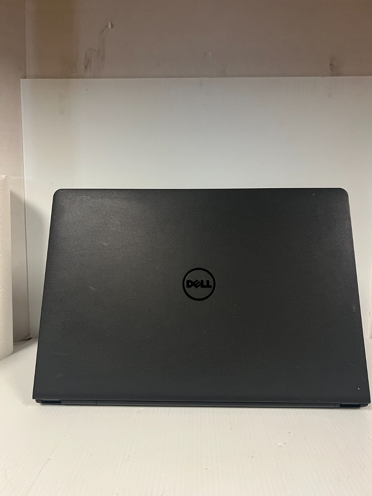 Dell inspiron 15 5100 15″ laptop, i3-7th GEN, 8GB RAM, No HDD
