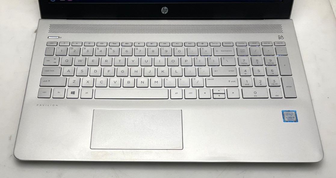 HP Pavilion 15-cc561st 15.6″ i5-7200U 8gb Ram 275gb SSD Linux OS “Good” Btry