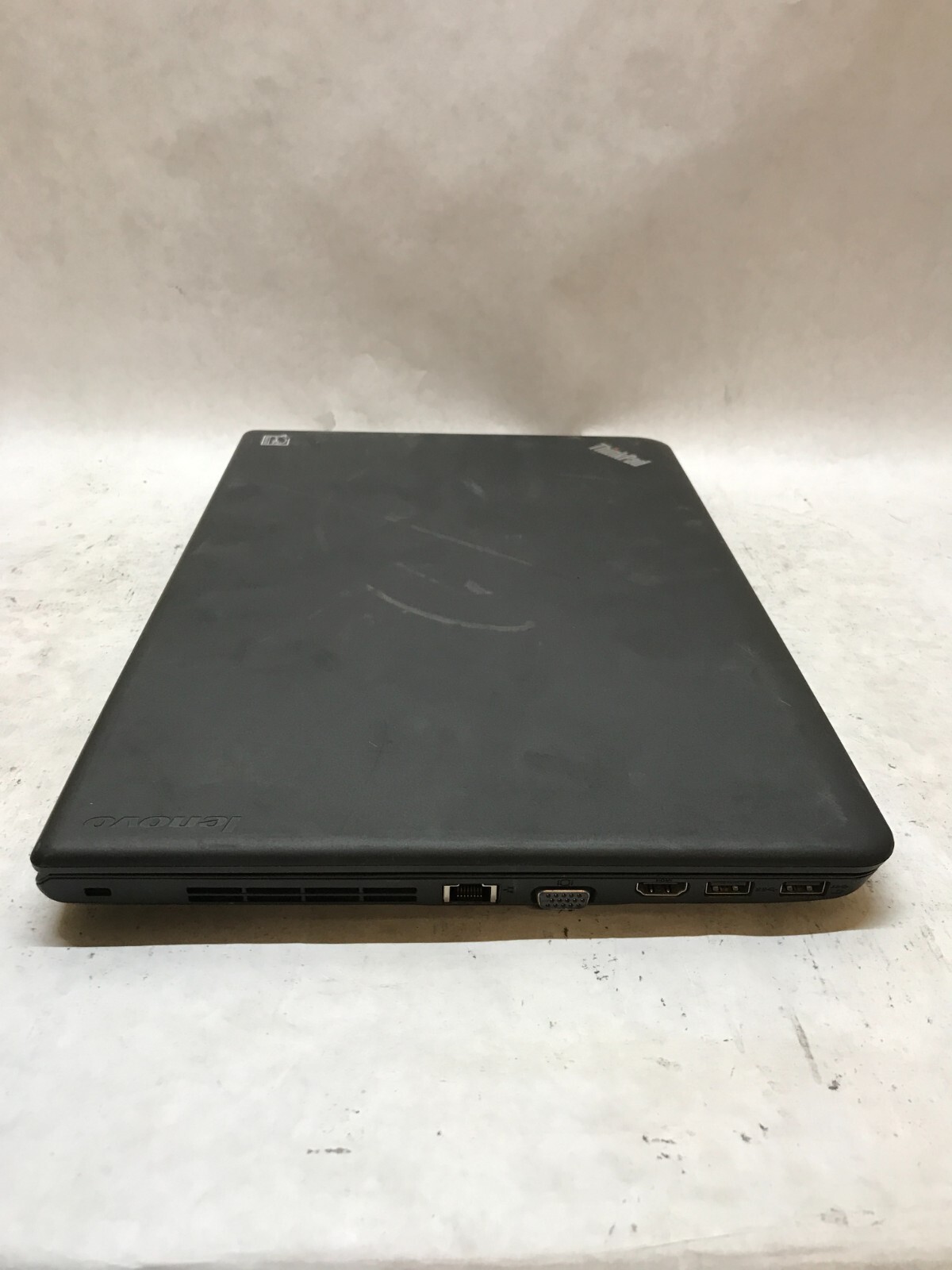 Lenovo ThinkPad E555 15″ Laptop AMD A6-7000 2.2GHz 4GB RAM NO HDD/OS NO BATT -DW