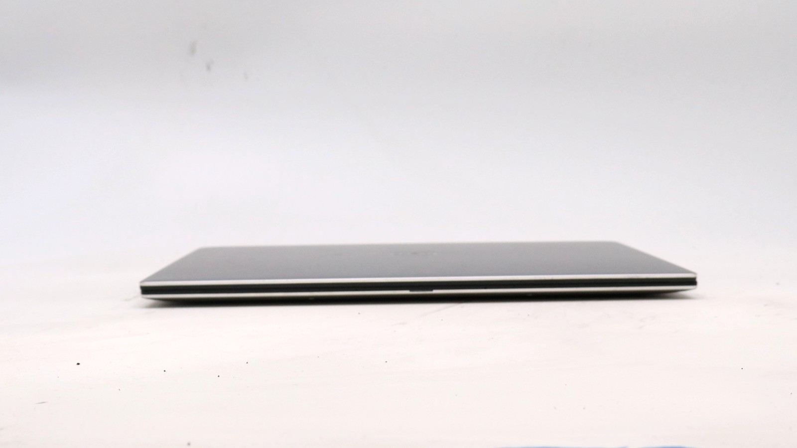 Dell XPS 13 9350 13″ i5-6200u 8GB 128GB – Excellent