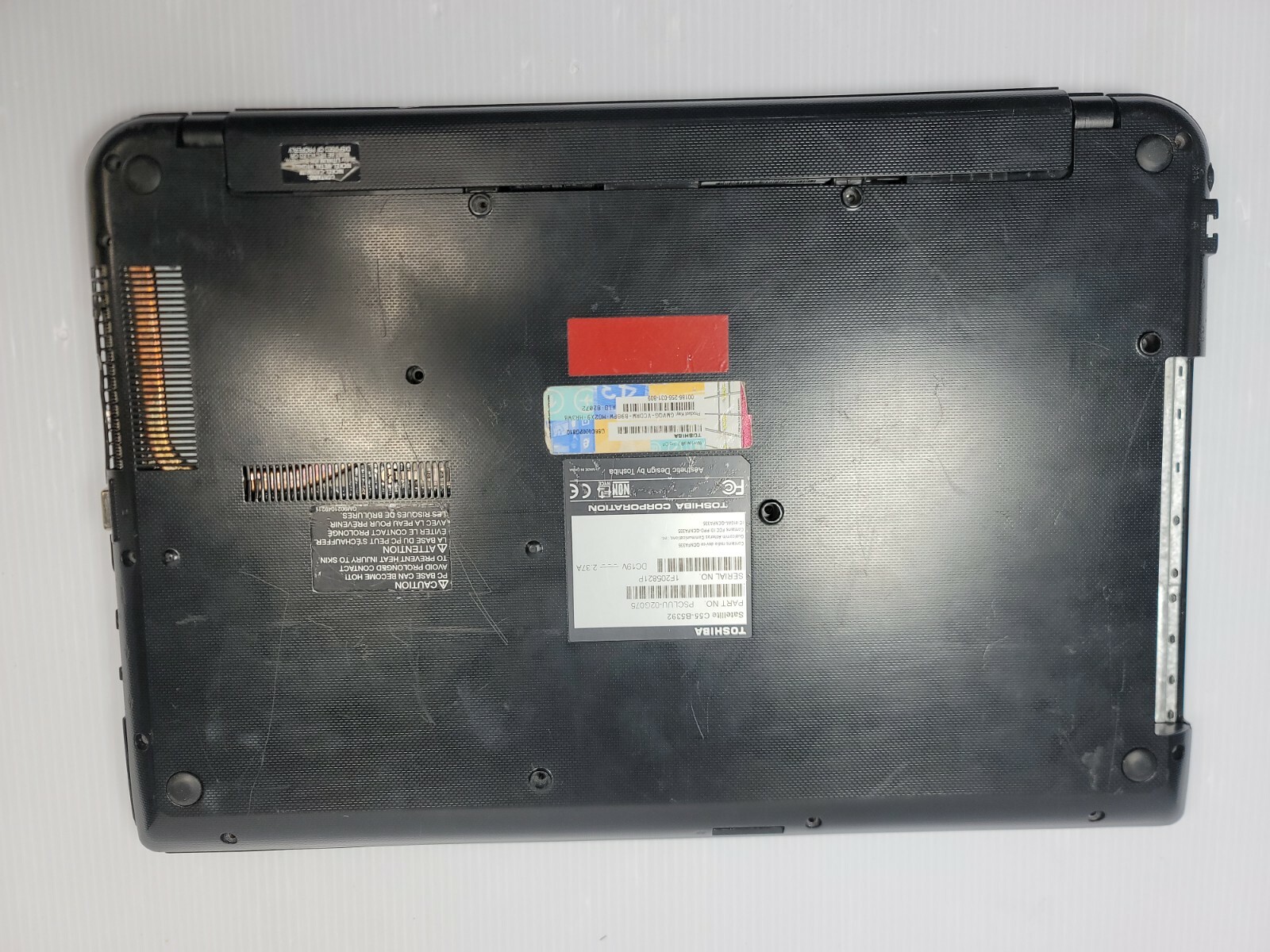 TOSHIBA Satellite 15.6″ C55-B5392 Laptop Intel Core i3-4005U 1.7GHz READ #M1