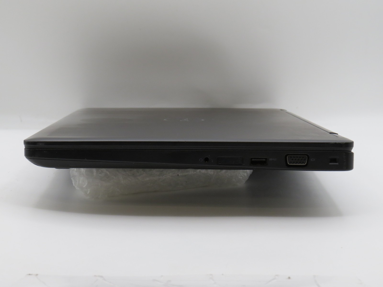 Dell Latitude 5590 | i5-8350U @ 1.7GHz | 16GB DDR4 | 256GB m2 | 15″ | No OS