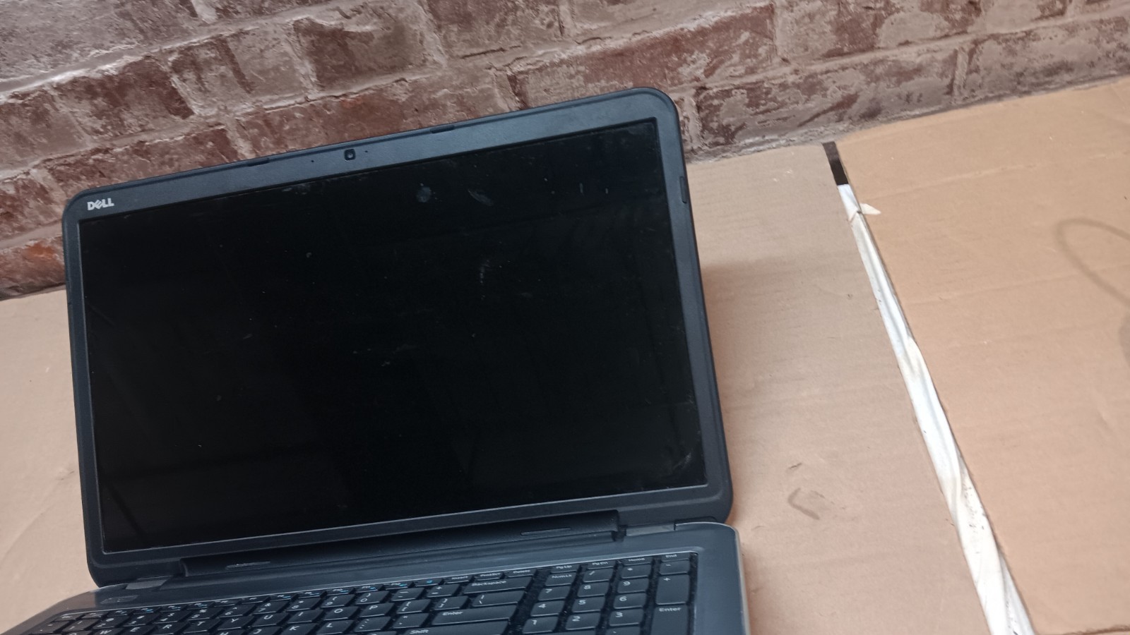 Dell Inspiron 17R 5737 Laptop intel core i7 cpu 17.3″ LCD screen For Parts