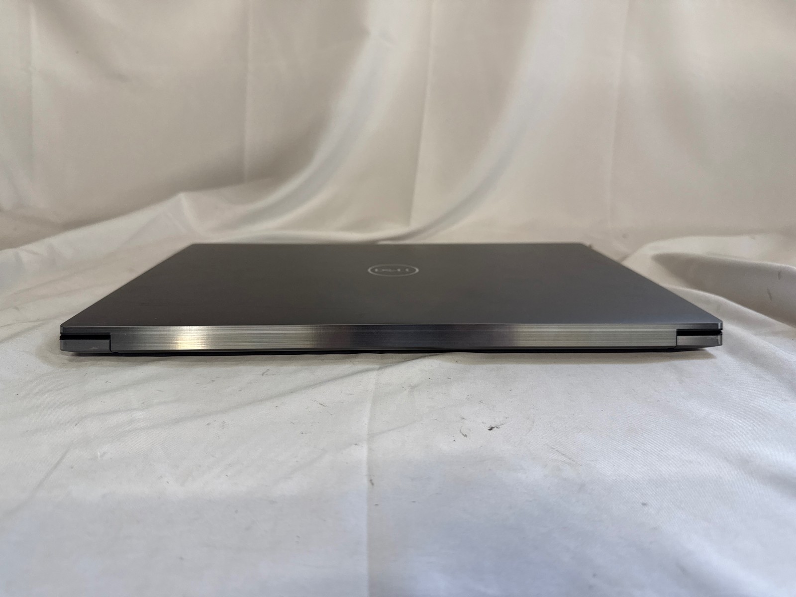 Dell Precision 5550 Intel Core i7-10750H @ 2.60GHz 32 GB 512 GB 15.6″