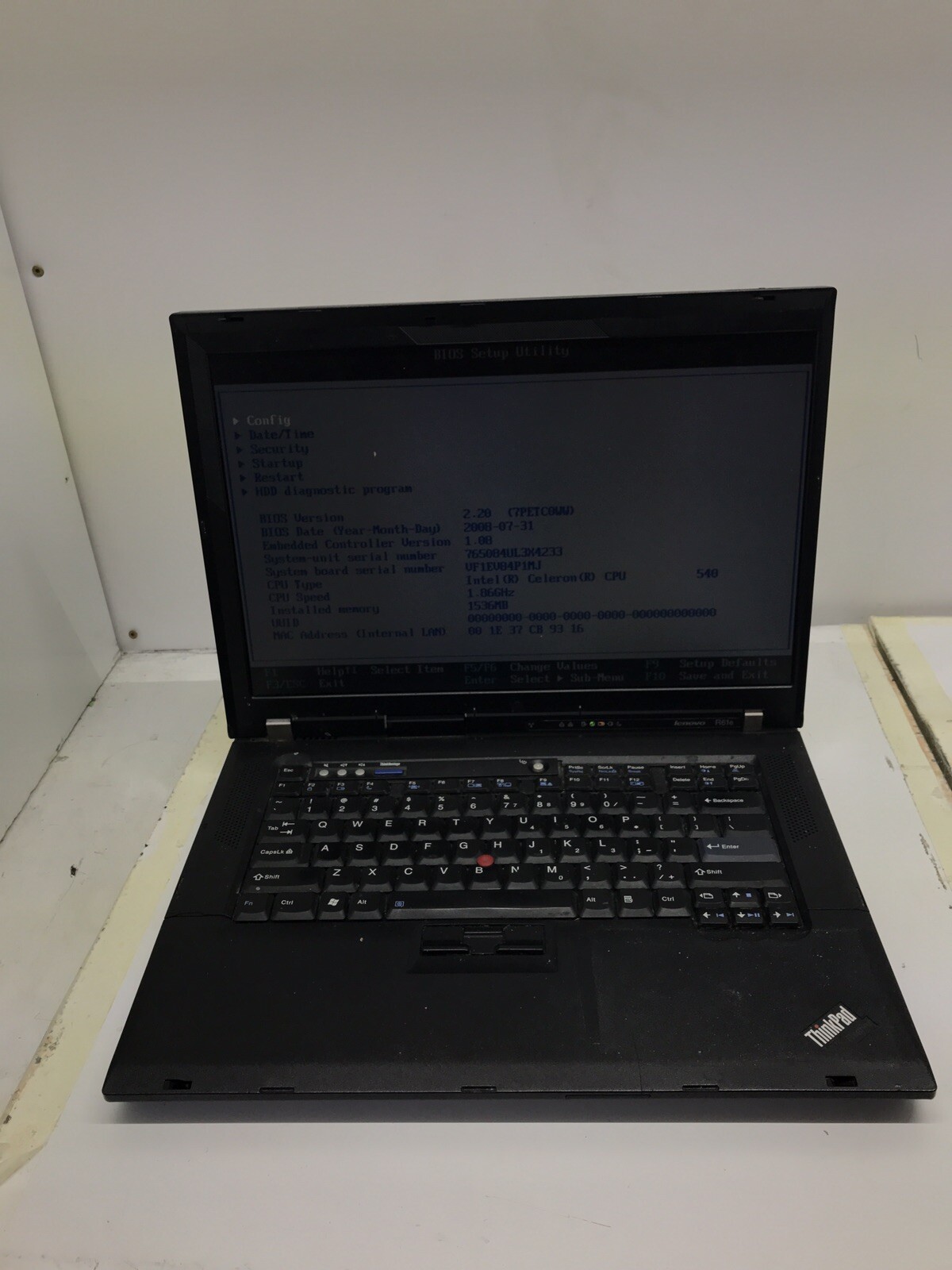 Lenovo ThinkPad R61e Intel Celeron CPU 540 @ 1.86GHz Booted to BIOS