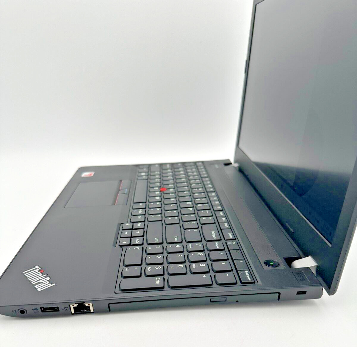 Lenovo ThinkPad E575 AMD A10-9600P Radeon R5 M330 2.40 GHz 8GB RAM 128 SSD Win11