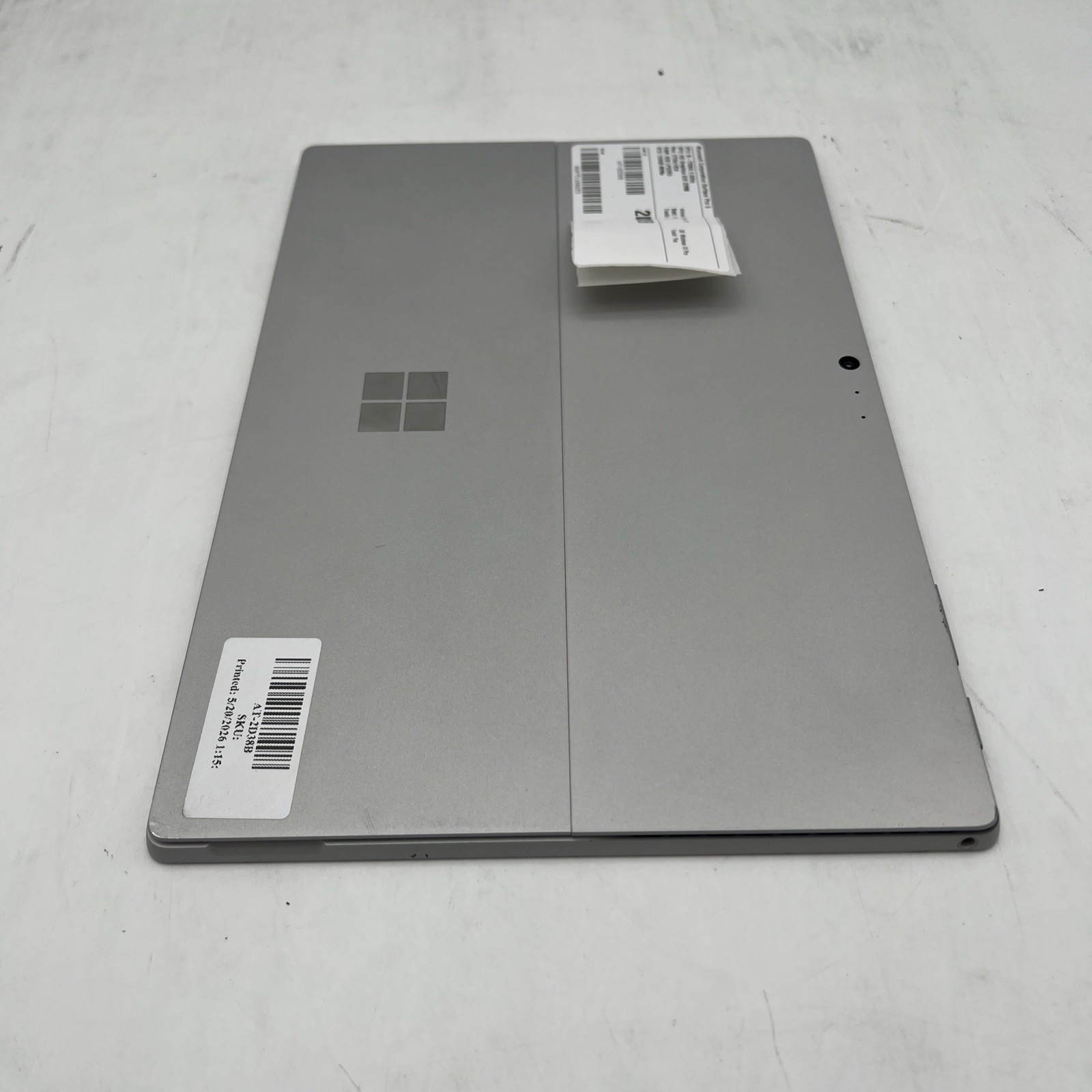 Microsoft Surface Pro 1796 i5-7300U 2.6GHz 4GB RAM 128GB SSD W10P READ