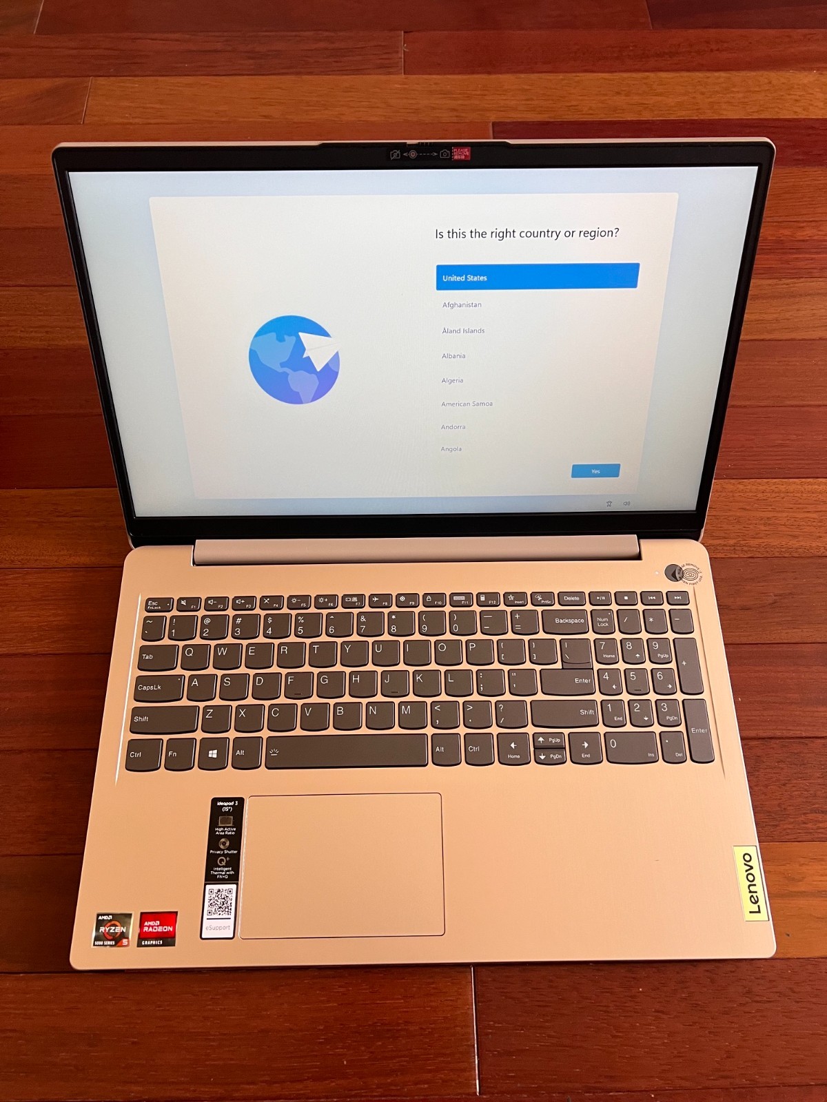 Lenovo IdeaPad 3 15ALC6 15.6″ FHD AMD Ryzen™ 5 5500U 12GB RAM 512GB SSD W11H