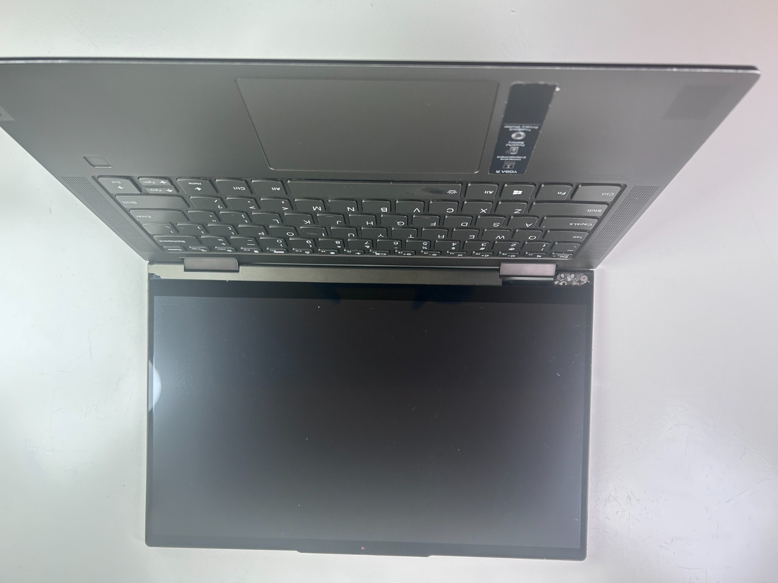The Lenovo Yoga 7 14ITL5 (14-inch)11th Gen Intel Core i5-1135G7 processor, 12GB