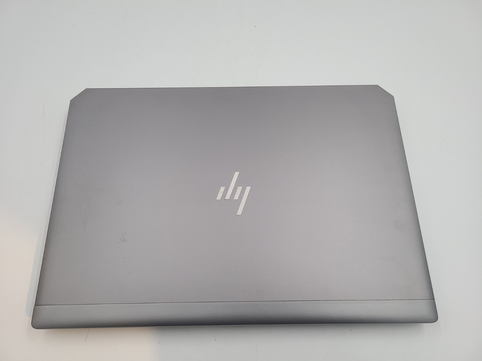 HP zBook 15 G6 i7-9850H 2.60GHz 48GB Ram 512GB SSD Win 11 Pro NVIDIA T2000